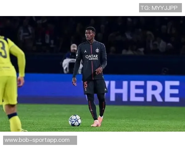 卢卡斯盛赞门德斯为世界顶级左后卫强调二人能共存于球队竞争中