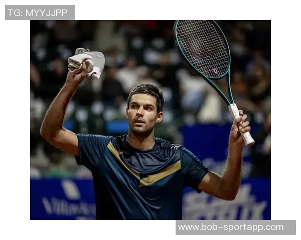 迈阿密国际免签阿根廷右后卫法昆多穆拉引发热议